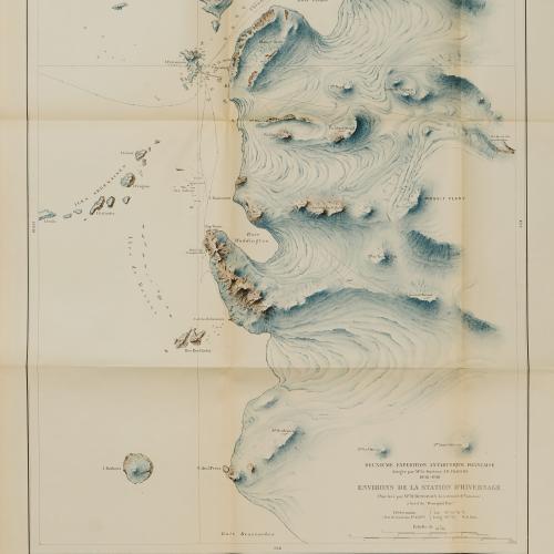 Carte des environs de la station d’hivernage du Pourquoi-Pas ? extraite du fascicule cartes du rapport publié en 1912 sur la Deuxième expédition antarctique française (1908-1910) commandée par le Docteur Jean Charcot. 