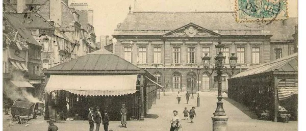 Le Muséum d'avant-guerre, le marché Notre-Dame et le musée